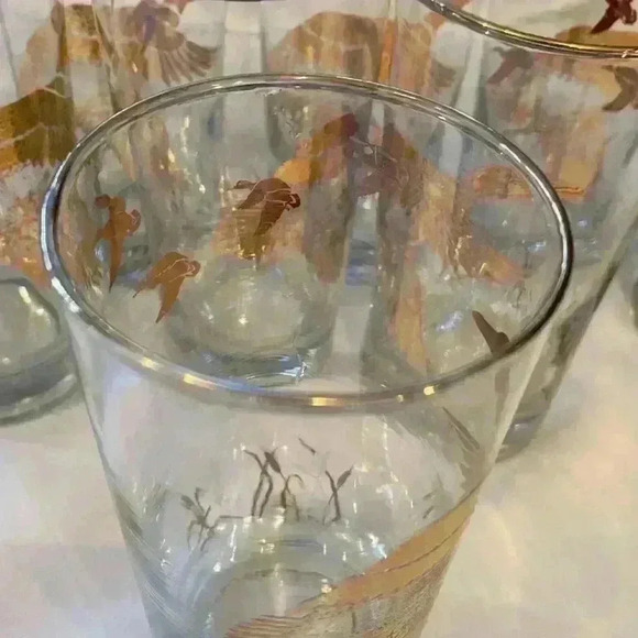 Set of 8 Vintage Ducks  in Flight High Ball Glasses, Gold Mallards - Picture 8 of 15